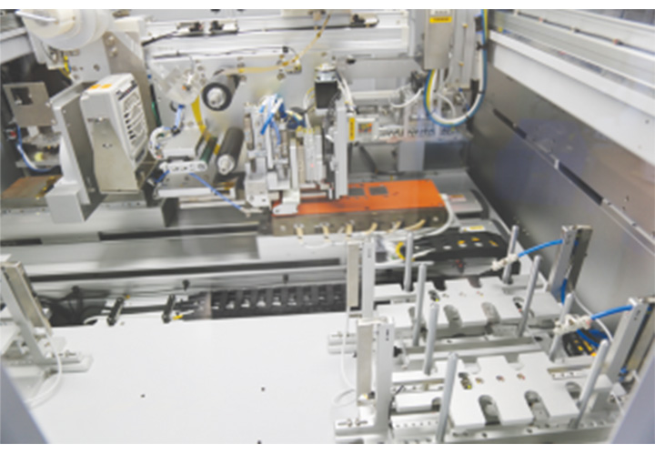 QFN框架后貼膜設備